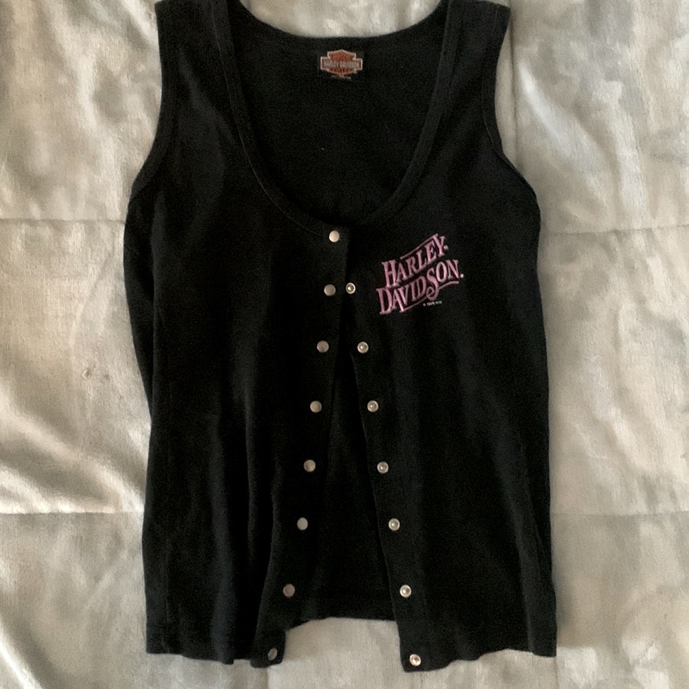 I’m selling this because it is too small for me condition is very good.